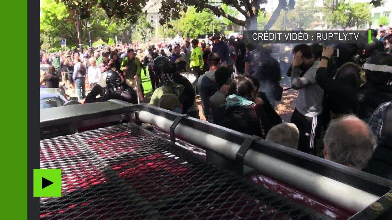 11 blessés dans de violents affrontements entre pro et anti Trump à Berkeley