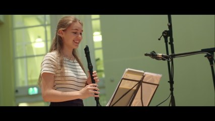 Lucie Horsch - Vivaldi: Concerto for 2 Mandolins, Strings & Continuo in G Major, RV 532 -  Arr. for Recorder & Cello - 2. Andante