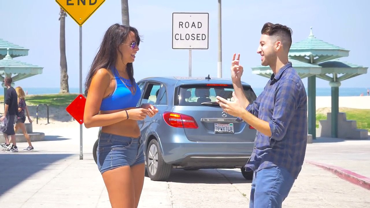 Kissing Prank - Guessing Trick!