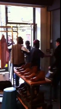 Tentative de vol d'une boutique de fringues à londres !