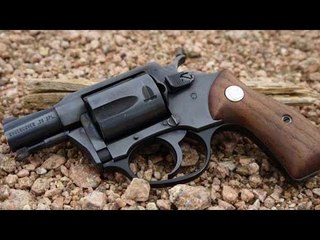 JNU : Gun with live ammunition found in abandoned bag on campus | Oneindia News