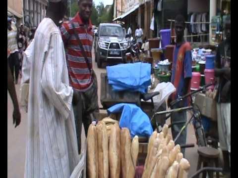 Le pain artisanal, « Tapa lapa » est très apprécié à Kolda.