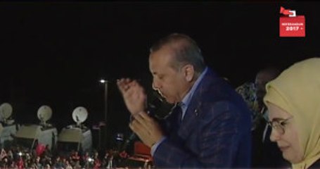 Erdoğan: Aç Tavuk Kendini Buğday Ambarında Sanarmış, Atı Alan Üsküdar'ı Geçti