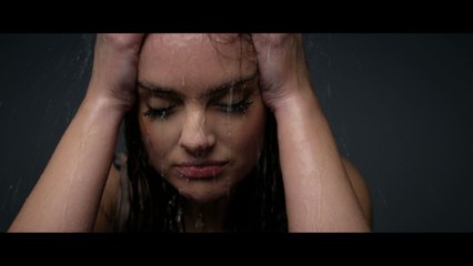 Maria Niklinska - Coming Home