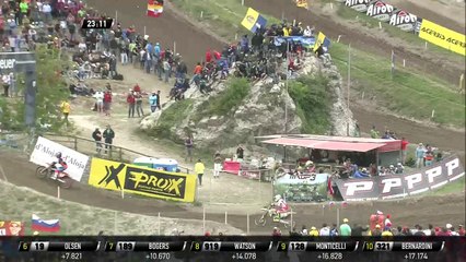 MXGP of Trentino MXGP Race 1 Thomas Covington passes Jeremy Seewer