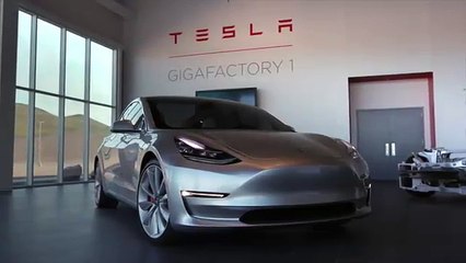 La Tesla, cette voiture qui se transforme en bateau ...!!!