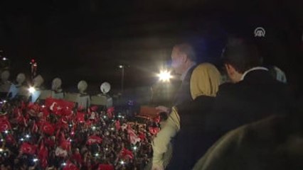 Download Video: Cumhurbaşkanı Erdoğan, Huber Köşkü Önünde Halka Hitap Etti