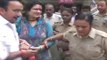 Drunk Delhi girl creates ruckus inside police station, Watch video | Oneindia News