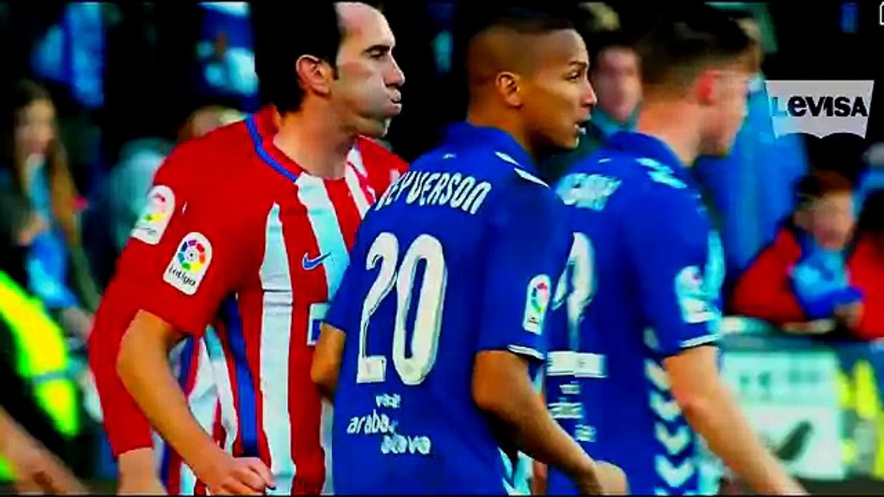 The Most Disrespectful & Unsportsmanlike Moments In Football History