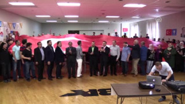 Halk Oylaması Sonuçları Kutlanıyor - New