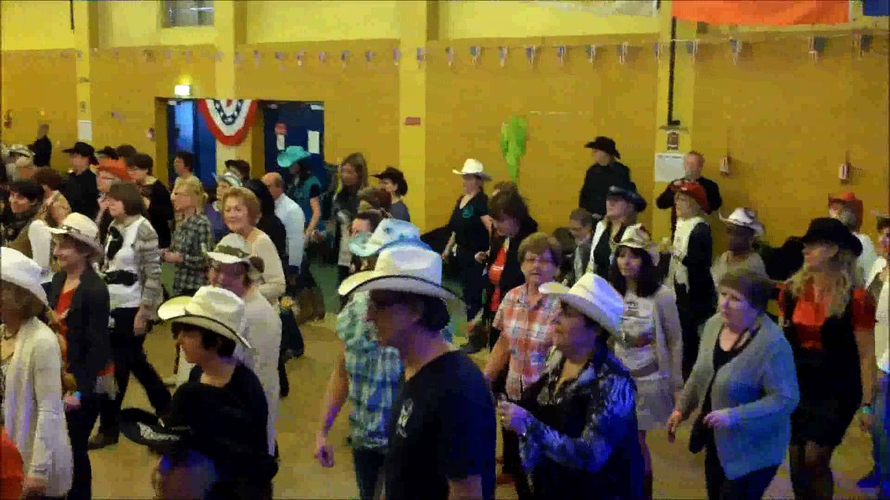 bal saint valentin 14 01 2015 COWBOY  HAT  DANCERS