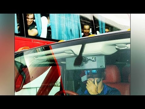 MS Dhoni rides in style in Ranchi leaving Kiwis in stunned | Oneindia News