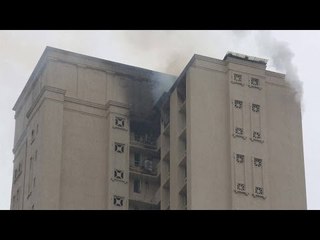 Mumbai high-rise gutted in fire, 2 people burnt alive | Oneindia News