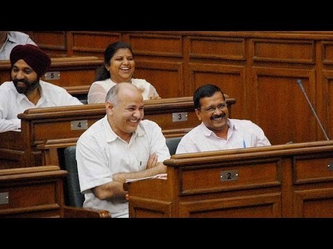 Arvind Kejriwal throws lavish party where per plate cost Rs 12,000 | Oneindia News