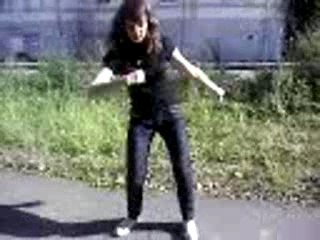 Goumy danse la tecktonik