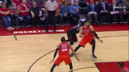 James Harden fait danser Enes Kanter