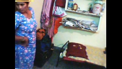 Lady Thief Caught on Camera