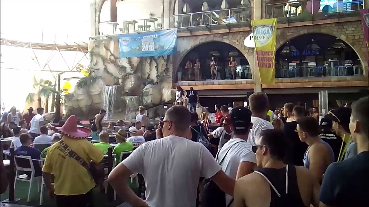 Megapark Mallorca Wet-T-Shirt Contest