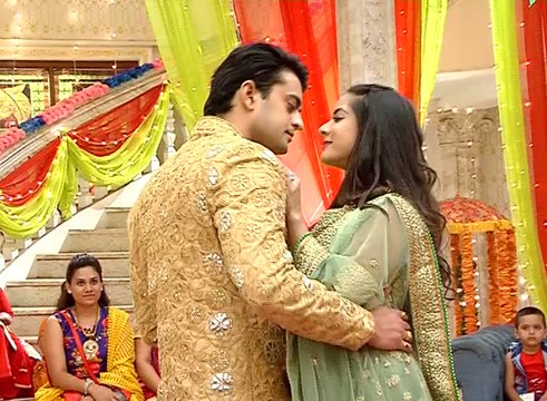 Piyush and Roshni's ROMANTIC Dance On Bol Na Halke Halke Song In SASURAL SIMAR KA- ससुराल सिमर का