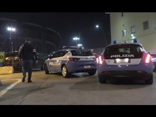 Napoli - Tentano di rapinarlo e lo accoltellano, fermata baby gang (18.03.17)