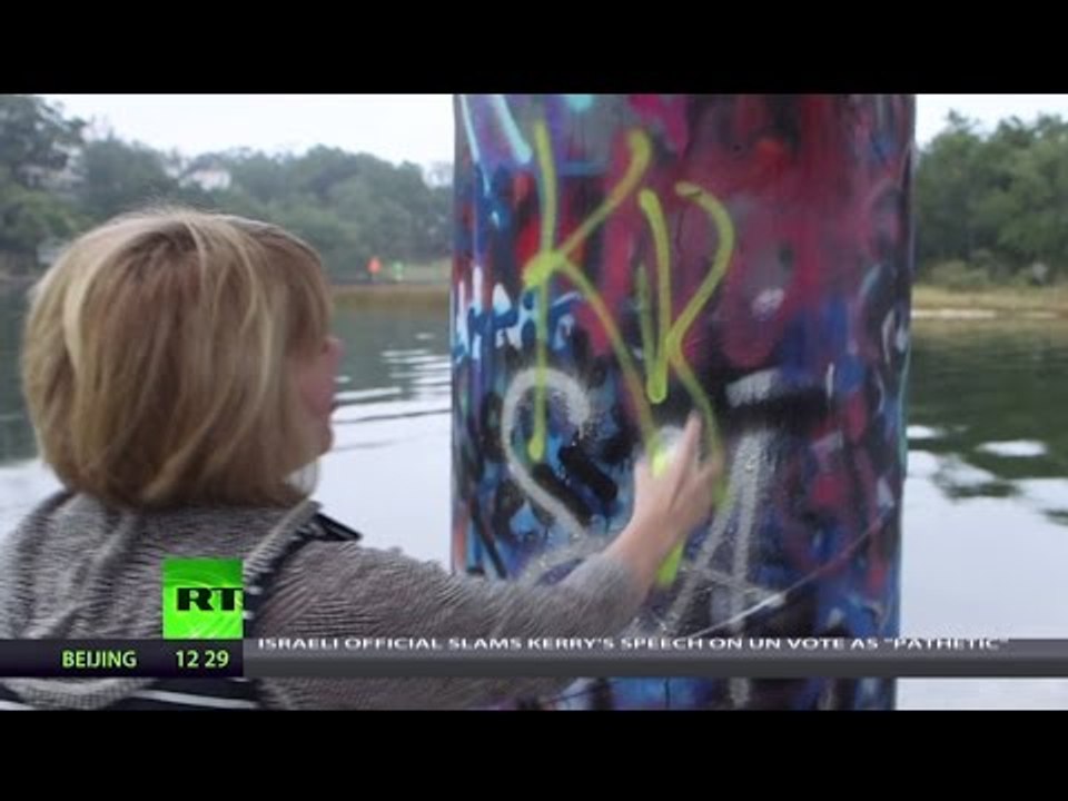 Keiser Report: Jobs, Jobs, Jobs! (E1012)