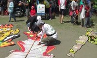 Beranekaragam Layang-Layang Muncul di Pantai Alam Indah