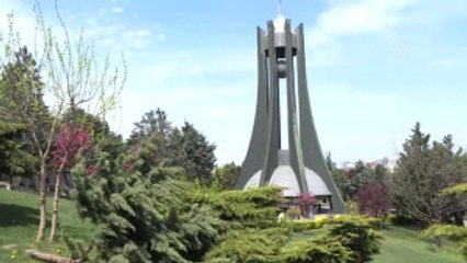 8. Cumhurbaşkanı Özal, Kabri Başında Anıldı