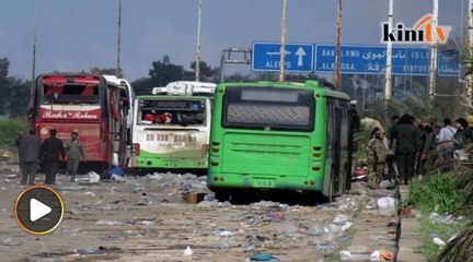 Kejam...pengebom berani mati serang konvoi bas pelarian Syria