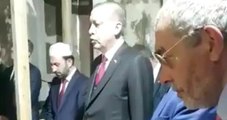 Erdoğan, Fatih Sultan Mehmet'in Kabrinde Kur'an Okudu