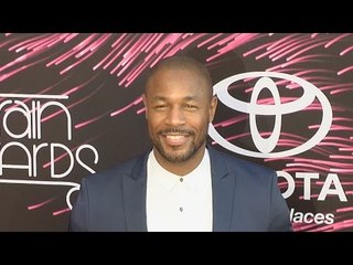 Tank "Soul Train Awards 2015" Red Carpet
