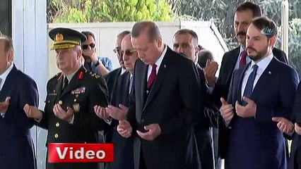 Cumhurbaşkanı Erdoğan'dan Özal ve Menderes'in kabirlerine ziyaret