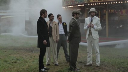 Kaiser Chiefs - Meanwhile Up In Heaven (Behind The Scenes)