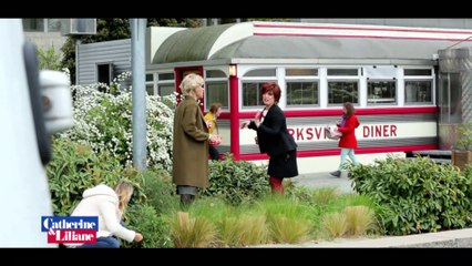 Joyeuses Pâques ! - Catherine et Liliane du 17/04 - CANAL+