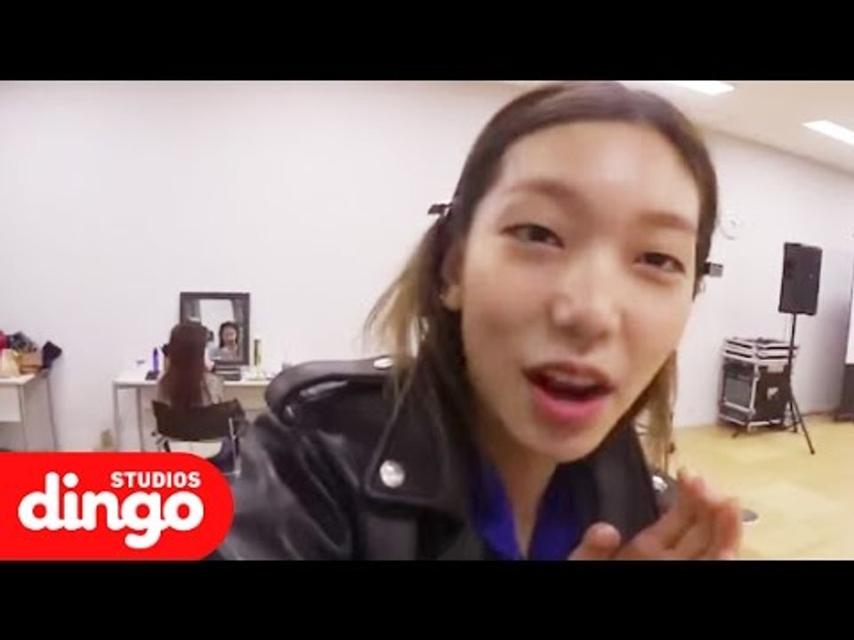 메이크업중인 강승현의 현장을 급습한 이호정! - 딩고 X 2015 서울패션위크