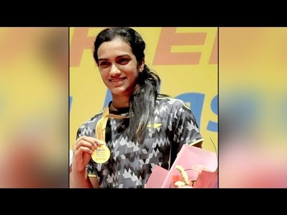 PV Sindhu bags Rs 50 crore endorsement deal, surpass Saina Nehwal, Sania Mirza | Oneindia News