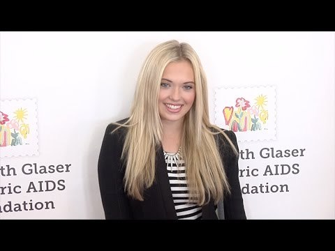 Lauren Taylor // A Time for Heroes 2015 Red Carpet Arrivals