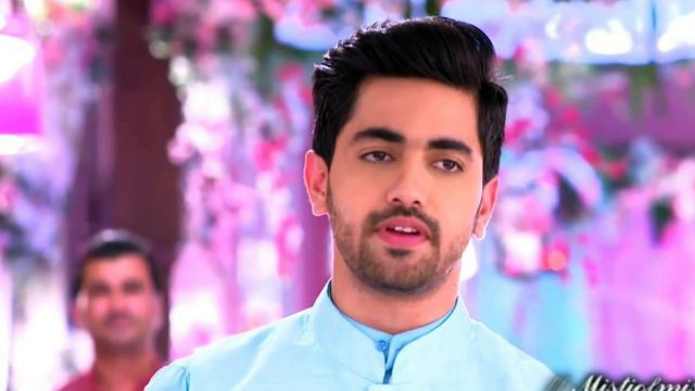 EXCLUSIVE- Woah! Aditi Rathore aka Avni REVEALS details about her RELATIONSHIP!