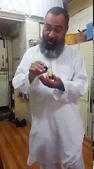 How apply Perfume on the body In Old Uncle Style.