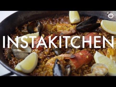 Fofo By El Willy Restaurant's Famous Paella in Hong Kong | Instakitchen E2 | Coconuts TV