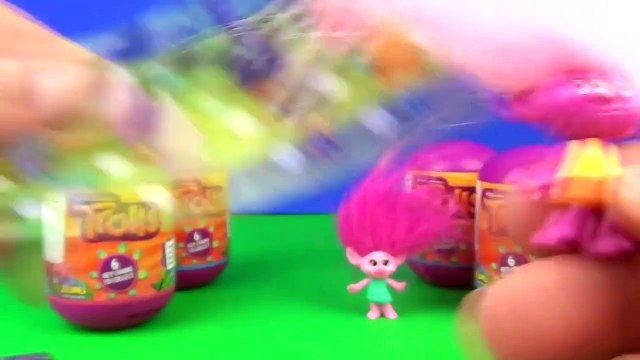 TROLLS Surprises Blind Bags & Surprise E