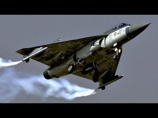 Congress attacks BJP over 7.87 billion euro Rafale deal | Oneindia News