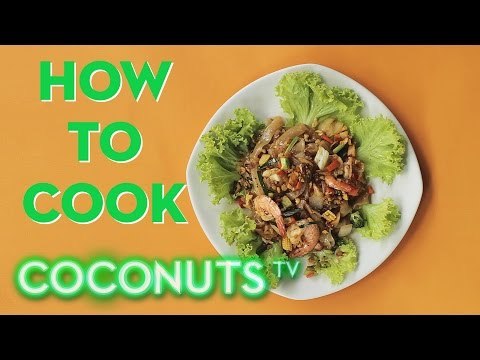 How To Cook: Stir Fried Sen Yai (Big Noodles) with Shrimp and Vegetables | Coconuts TV