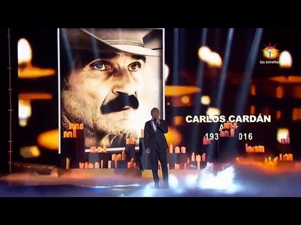 Cristian Castro canta a los muertos una canción de Jesús Adrián Romero