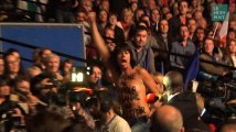 Deux Femen évacuées de force lors du discours de Marine Le Pen au Zénith de Paris