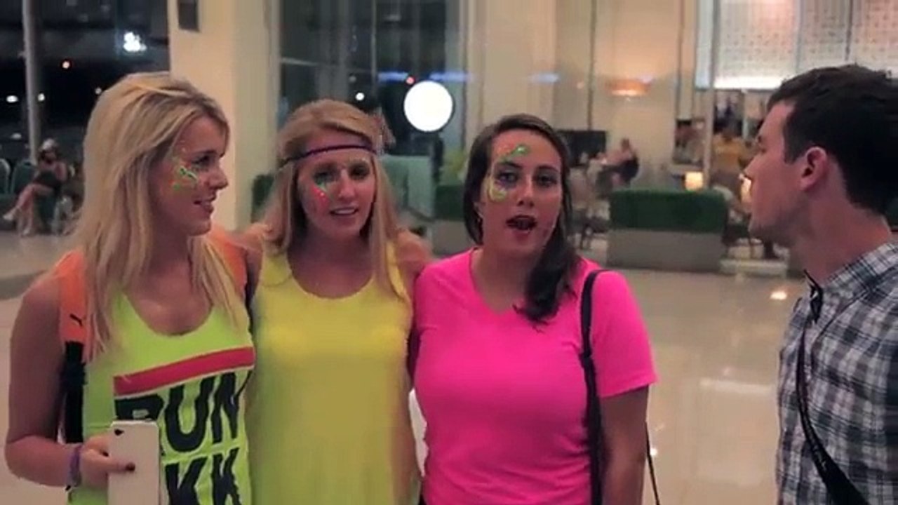 Coconuts TV asks... Snoop Dogg or Snoop Lion? (2013) | Coconuts TV