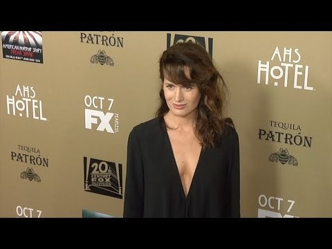 Elizabeth Reaser // American Horror Story HOTEL Premiere Red Carpet Arrivals