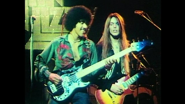Thin Lizzy - Johnny The Fox Meets Jimmy The Weed