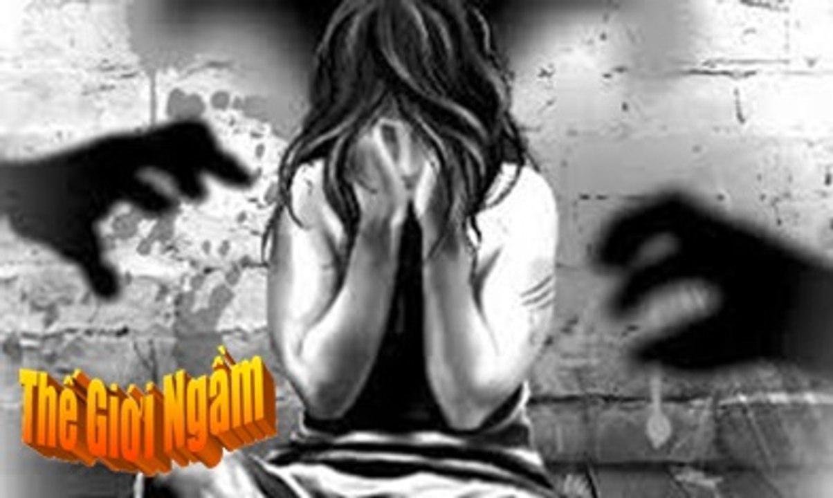 Thủ tục chào buồng của tù hiếp dâm: “Hành sự” với bọ cạp trong lỗ hổng