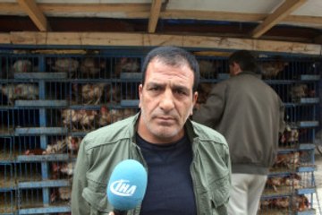 İş Adamı, Valinin Talimatıyla 200 Bin Liralık Tavuk Satış Yerini Yıktı