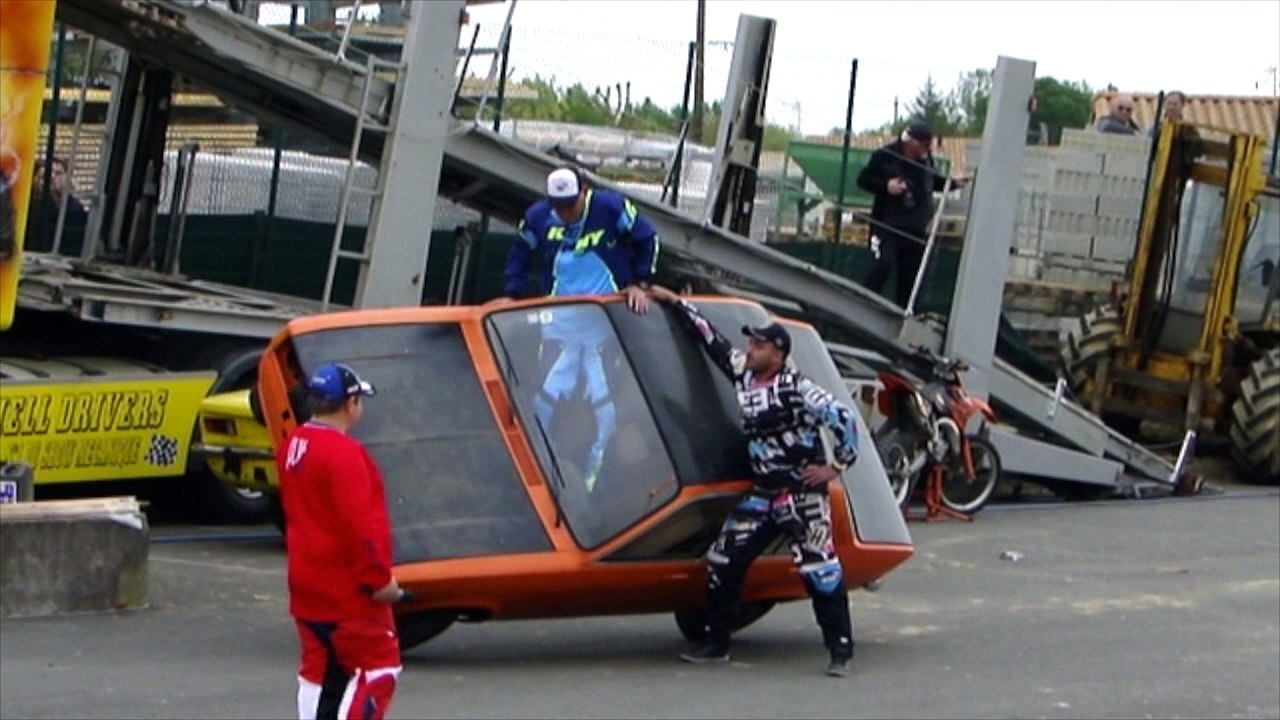 Surgères : spectacle de Hell Drivers
